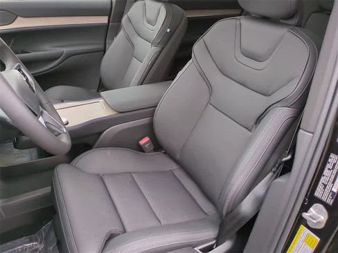 New 2025 Volvo EX90 Ultra image 15