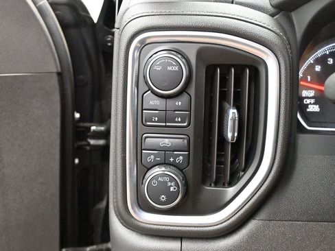 Used 2022 Chevrolet Silverado 1500 LT AWD/4WD image 28