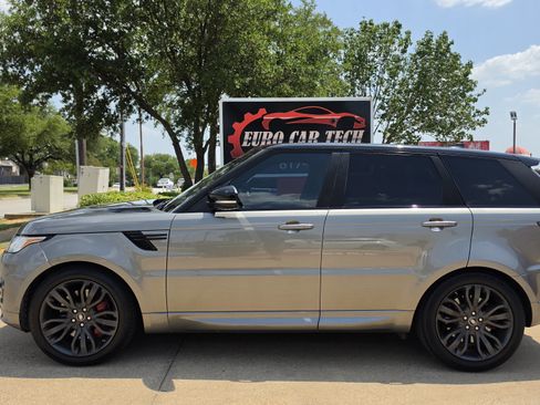 Used 2017 Land Rover Range Rover Sport HSE Dynamic AWD/4WD image 2