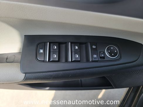 Used 2023 Kia Forte LXS w/ LXS Technology Package image 15