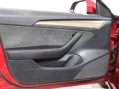 Used 2023 Tesla Model 3 Standard Range image 7