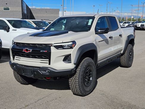 New 2026 Chevrolet Colorado ZR2 w/ ZR2 Bison Edition image 9