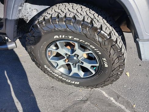 Used 2019 Jeep Wrangler Unlimited Sport image 7