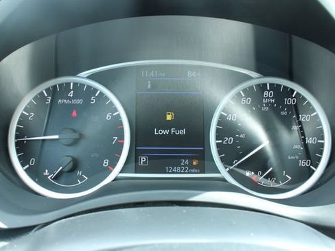 Used 2019 Nissan Sentra SV FWD image 25