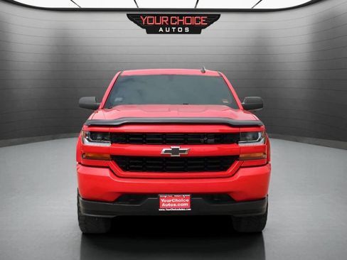Used 2018 Chevrolet Silverado 1500 Custom w/ Custom Value Package AWD/4WD image 8
