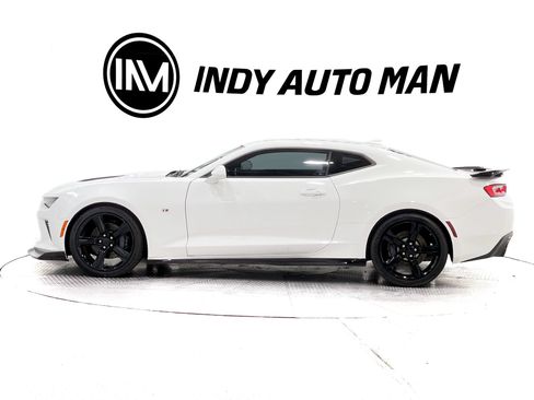 Used 2018 Chevrolet Camaro SS RWD image 7