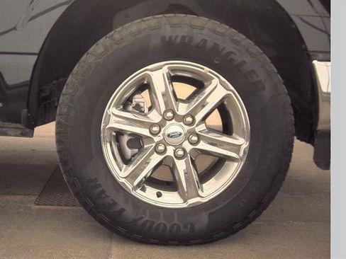 Used 2025 Ford F150 XLT w/ Equipment Group 301A Standard AWD/4WD image 10