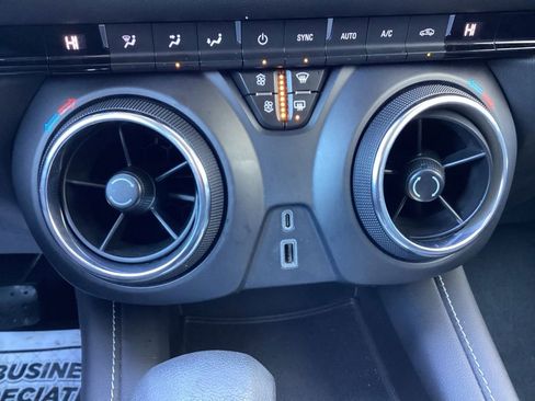 Used 2023 Chevrolet Blazer LT image 22