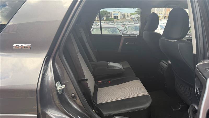 Used 2015 Toyota 4Runner SR5 AWD/4WD image 6