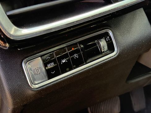 Used 2024 Buick Envision Preferred AWD/4WD image 19