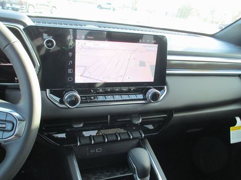 New 2026 GMC Canyon Elevation w/ Convenience Package image 19