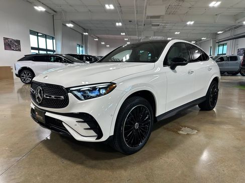 Used 2026 Mercedes-Benz GLC 300 4MATIC image 3