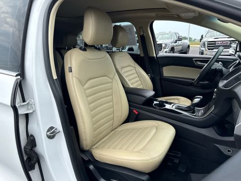 Used 2017 Ford Edge SEL w/ Equipment Group 201A FWD image 25