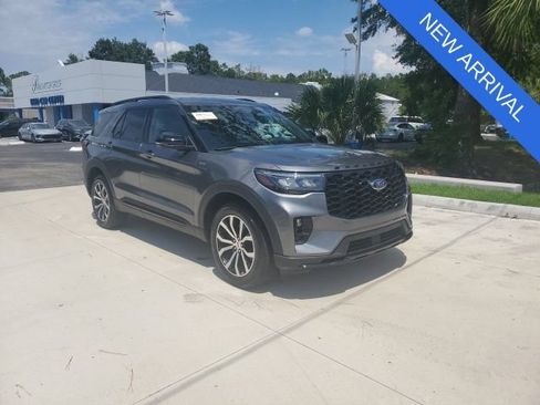 Certified 2025 Ford Explorer ST-Line AWD/4WD image 1