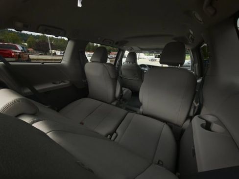 Used 2017 Toyota Sienna XLE w/ XLE Navigation Package FWD image 49