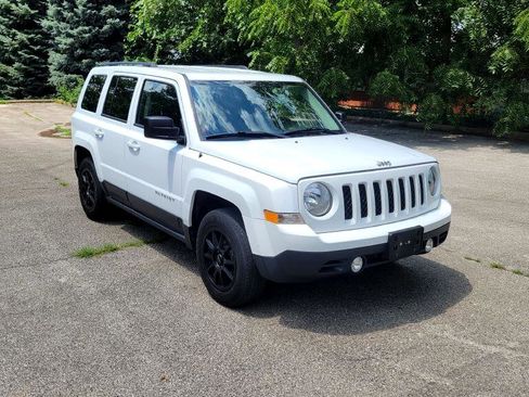 Used 2015 Jeep Patriot Sport w/ Power Value Group image 1