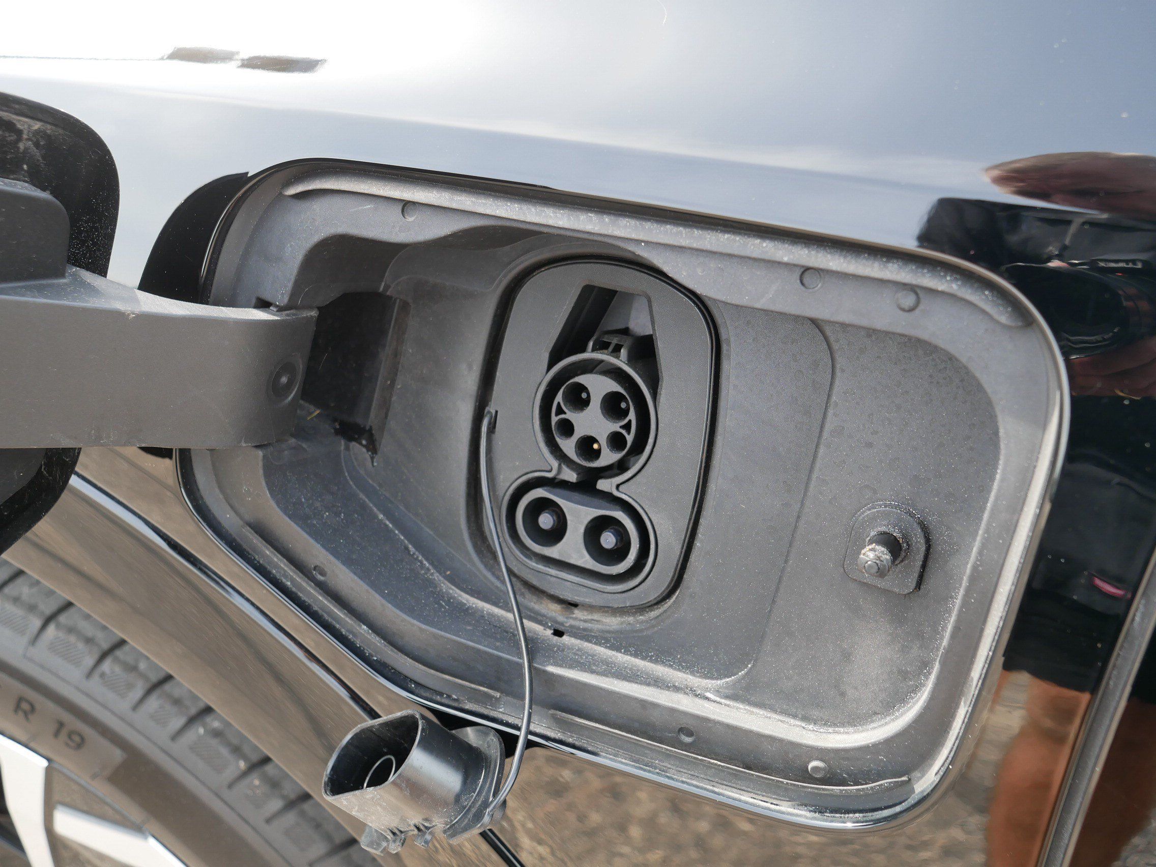 Used 2024 Chevrolet Equinox EV LT AWD/4WD image 35