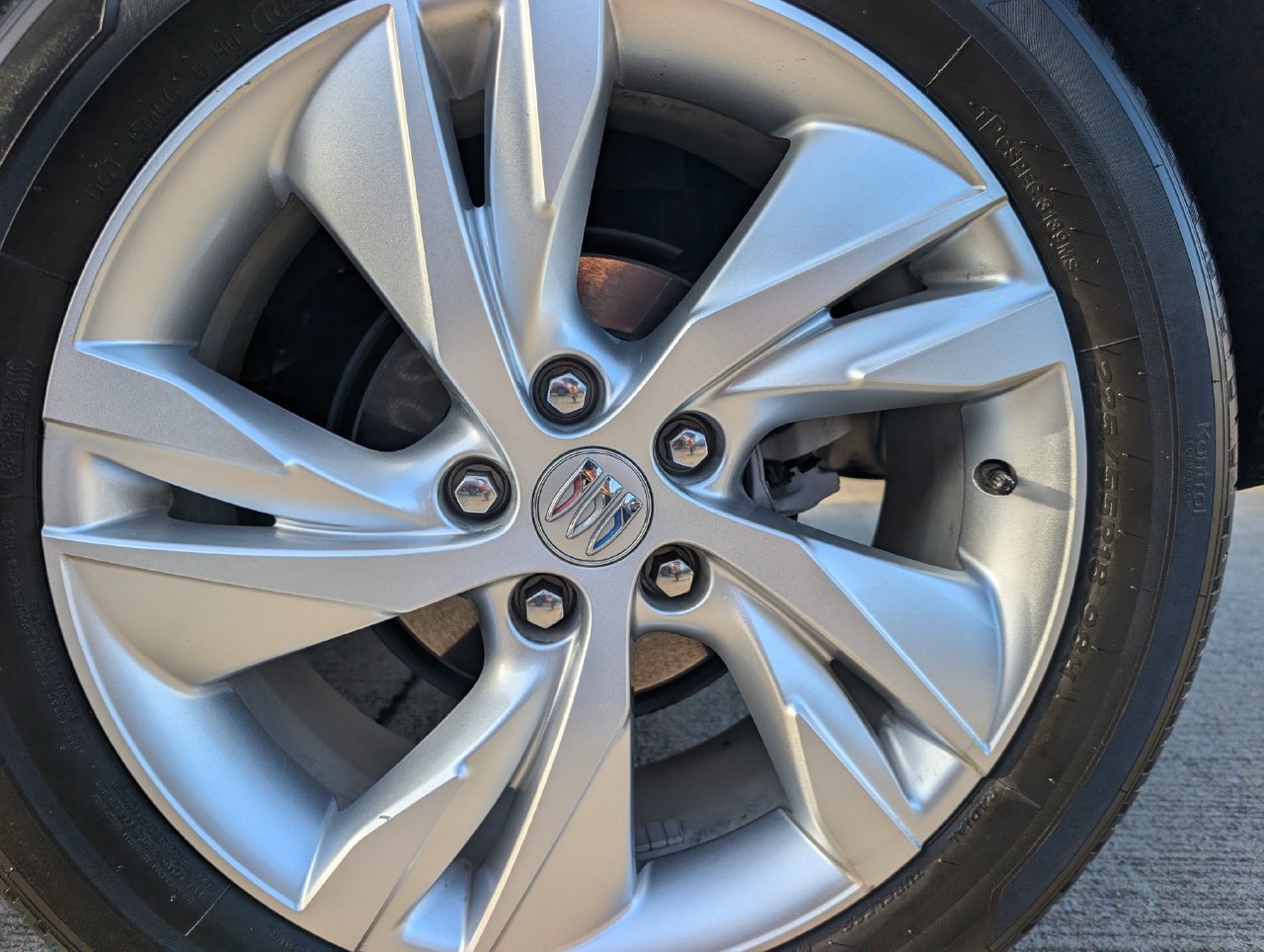 Used 2024 Buick Encore GX Preferred FWD image 7