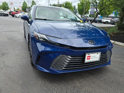 Certified 2025 Toyota Camry XLE w/ Premium Plus Package AWD/4WD image 9