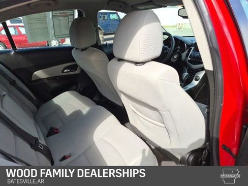 Used 2016 Chevrolet Cruze Eco image 27