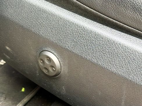 Used 2025 Mercedes-Benz GLC 43 AMG 4MATIC image 26