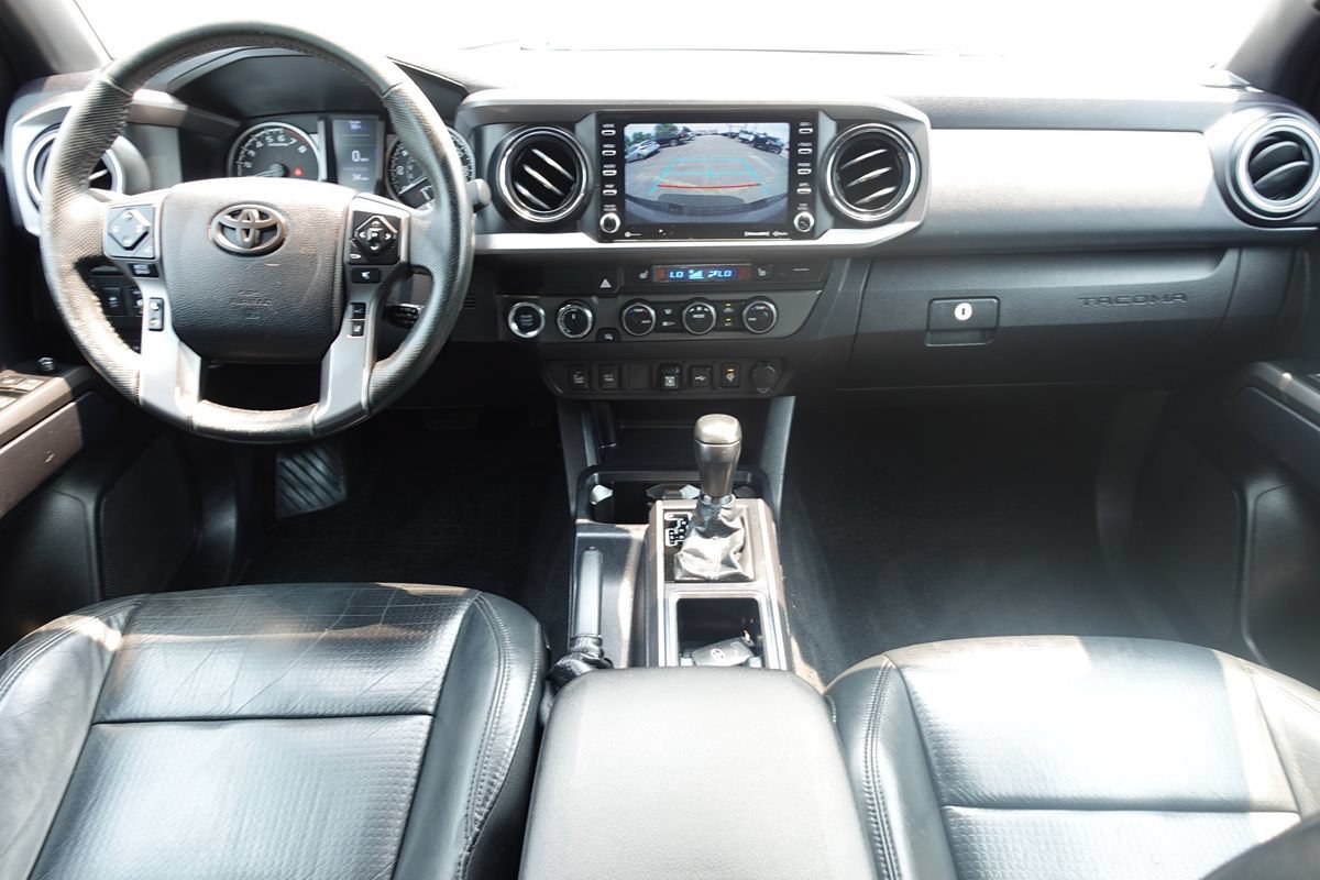 Used 2020 Toyota Tacoma TRD Off-Road AWD/4WD image 38