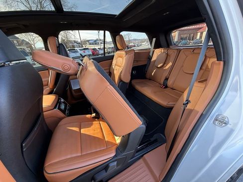 Used 2020 Lincoln Aviator Black Label Grand Touring w/ Class IV Trailer Tow Package image 37