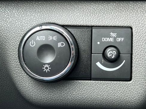 Used 2017 Chevrolet Traverse LS FWD image 16
