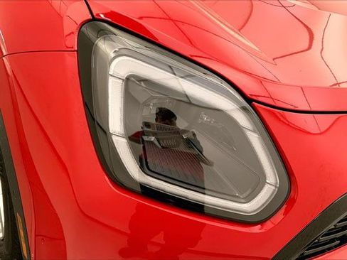 Certified 2025 MINI Cooper Countryman S w/ Comfort Package Max image 27