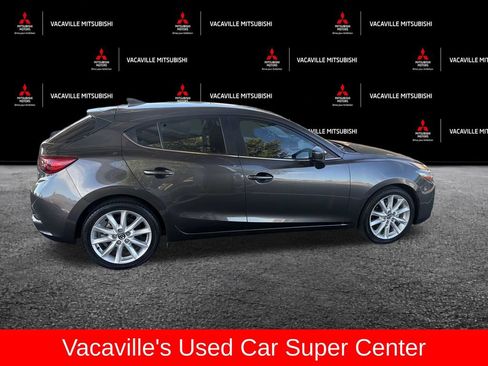Used 2017 MAZDA MAZDA3 Grand Touring FWD image 6