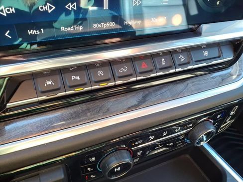 Used 2024 Chevrolet Silverado 1500 LTZ w/ Z71 Off-Road Package image 22