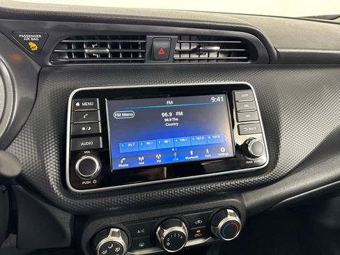 Used 2024 Nissan Kicks S image 12