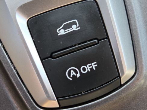 Certified 2022 Honda Pilot Special Edition image 9