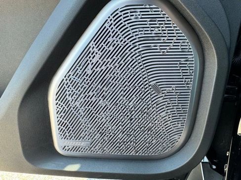 New 2025 GMC Hummer EV 2X w/ LPO, Illumination Package image 51