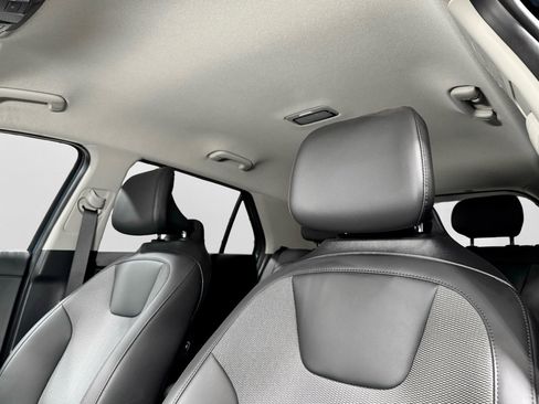 Used 2025 Kia Niro Wind w/ Wind Preserve Package image 26