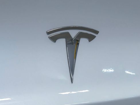 Used 2018 Tesla Model 3 RWD image 26