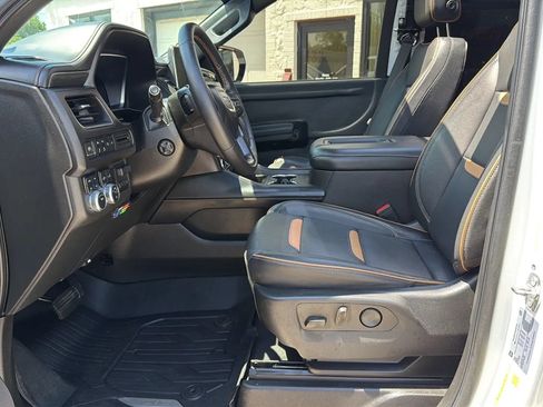Used 2022 GMC Yukon AT4 w/ Max Trailering Package AWD/4WD image 9