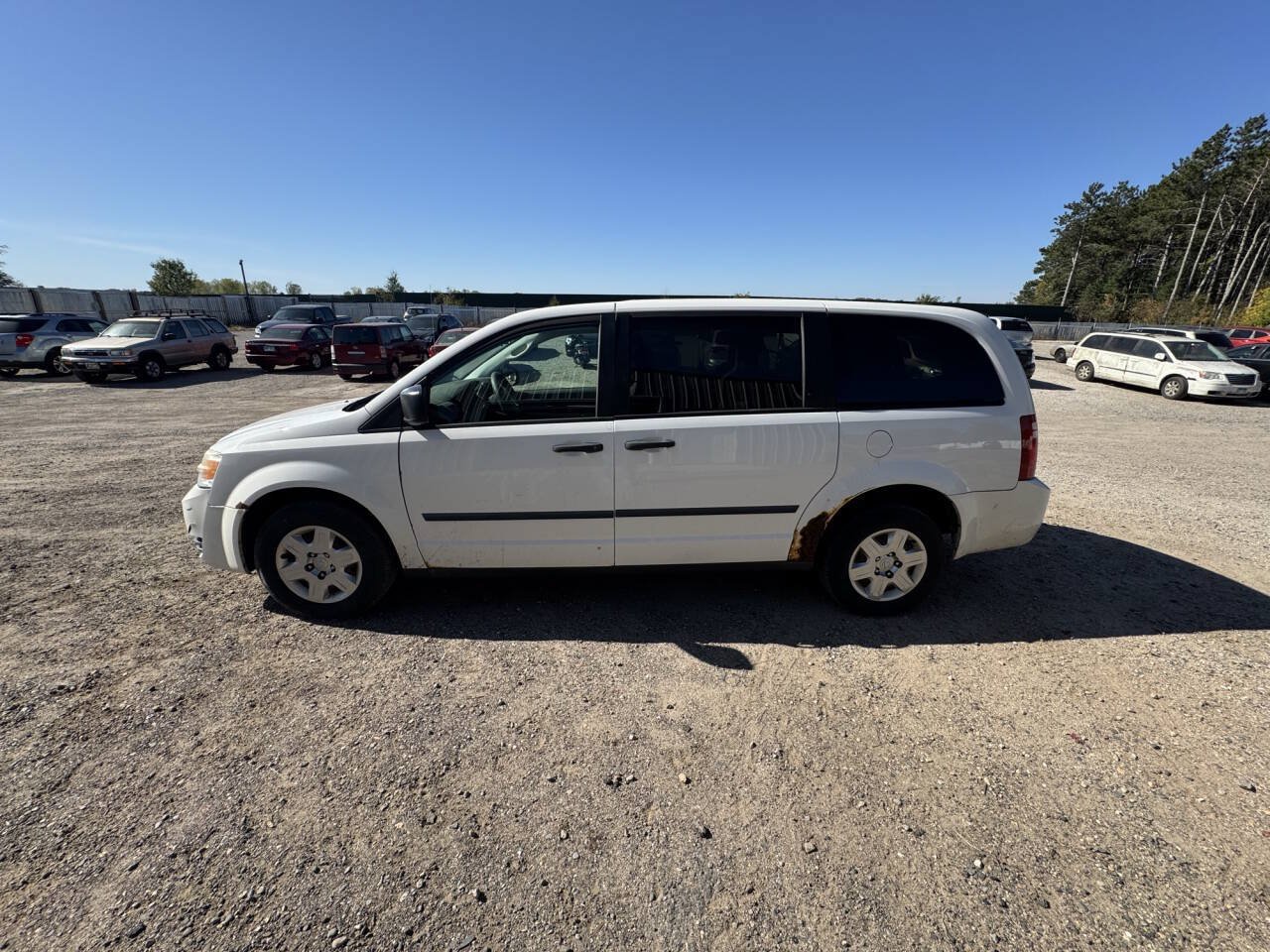 Used 2009 Dodge Grand Caravan FWD image 2