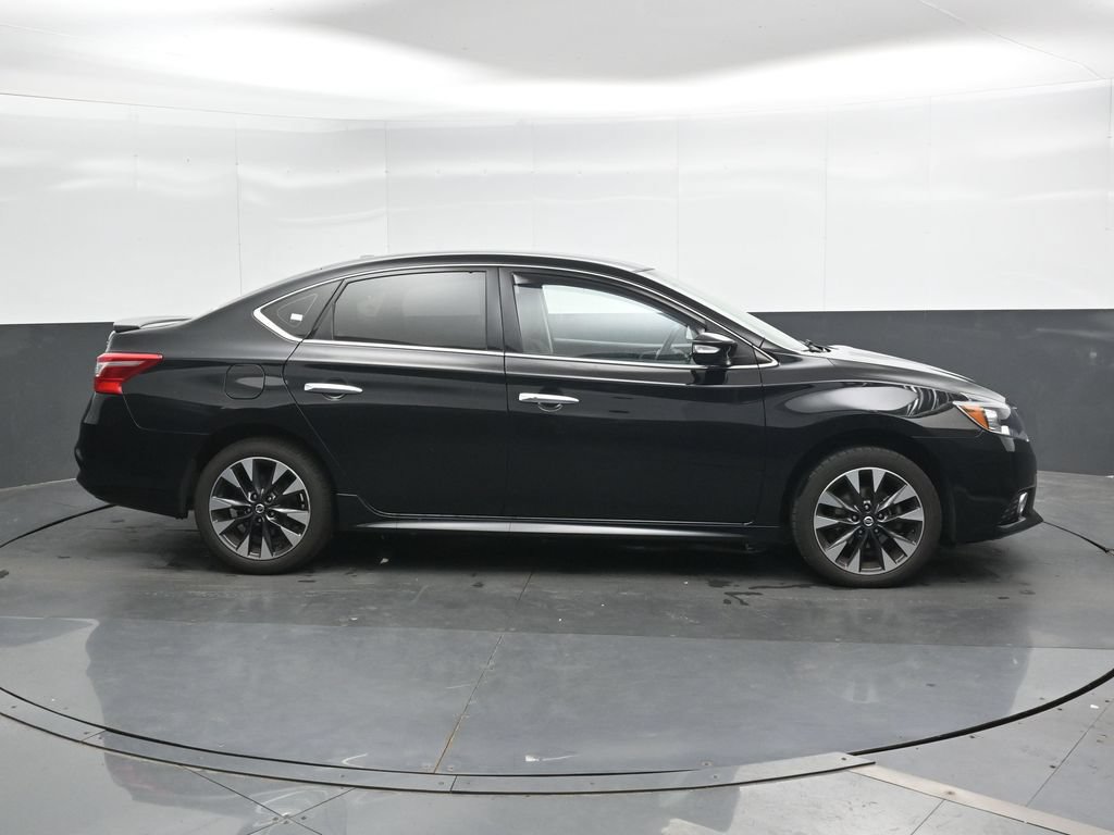 Used 2019 Nissan Sentra SR FWD image 4
