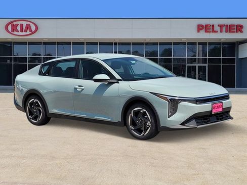 New 2026 Kia K4 EX FWD image 1