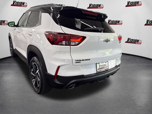 Used 2023 Chevrolet TrailBlazer RS w/ Sun and Liftgate Package AWD/4WD image 7