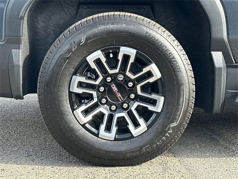 Used 2026 GMC Sierra EV Elevation image 31