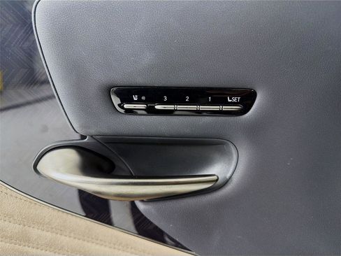 Used 2023 Lexus LS 500 w/ Interior Upgrade Package RWD image 7
