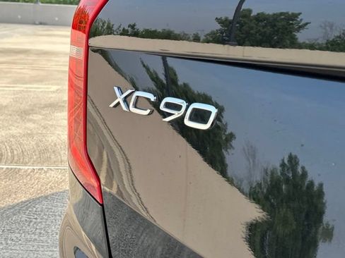 Certified 2024 Volvo XC90 B5 Core w/ Protection Package Premier AWD/4WD image 39