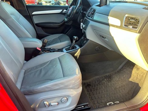 Used 2018 Audi Q3 2.0T Premium image 34