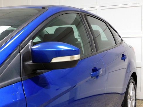 Used 2018 Ford Focus SE w/ SE Winter Package image 20