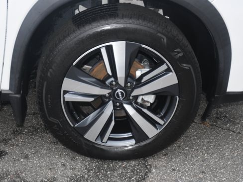 Used 2024 Nissan Rogue SL w/ SL Premium Package AWD/4WD image 23