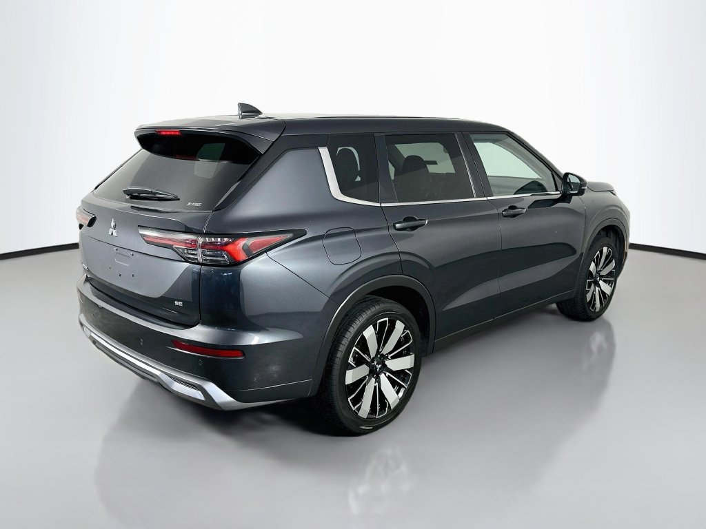 Used 2025 Mitsubishi Outlander SE AWD/4WD image 7