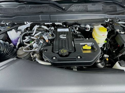 New 2026 RAM 3500 Tradesman AWD/4WD image 18