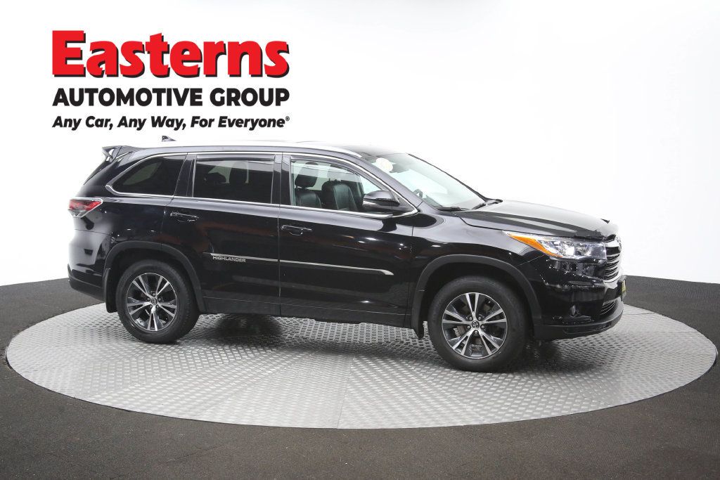 Used 2016 Toyota Highlander XLE AWD/4WD image 47